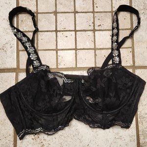 Victoria’s Secret Dream Angels Embroidered Black Push Up Bra 36C